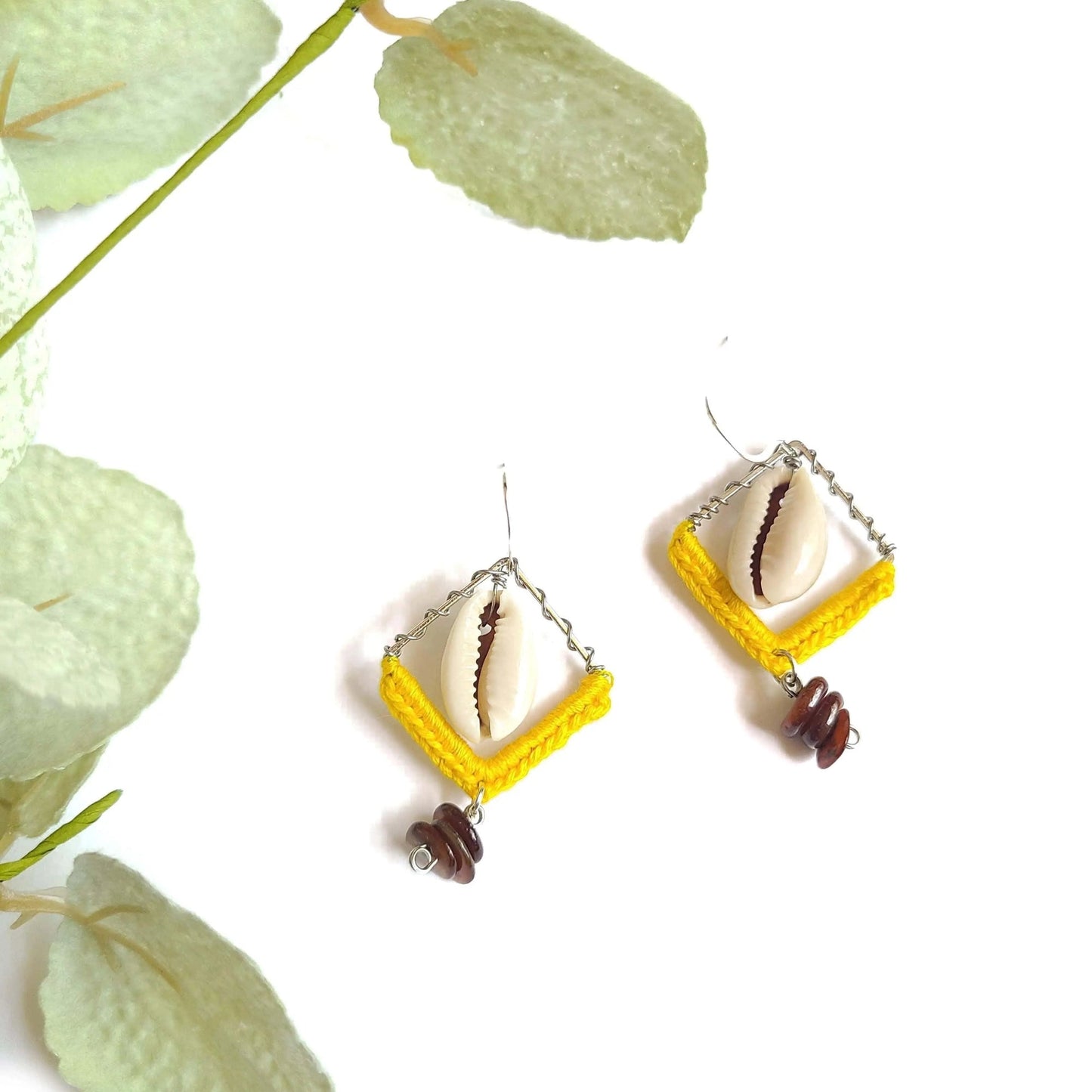 Earthy Cowrie Shell Dangle Earrings-0